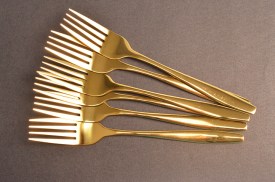 Set 6 tenedores metal dorado (1).jpg